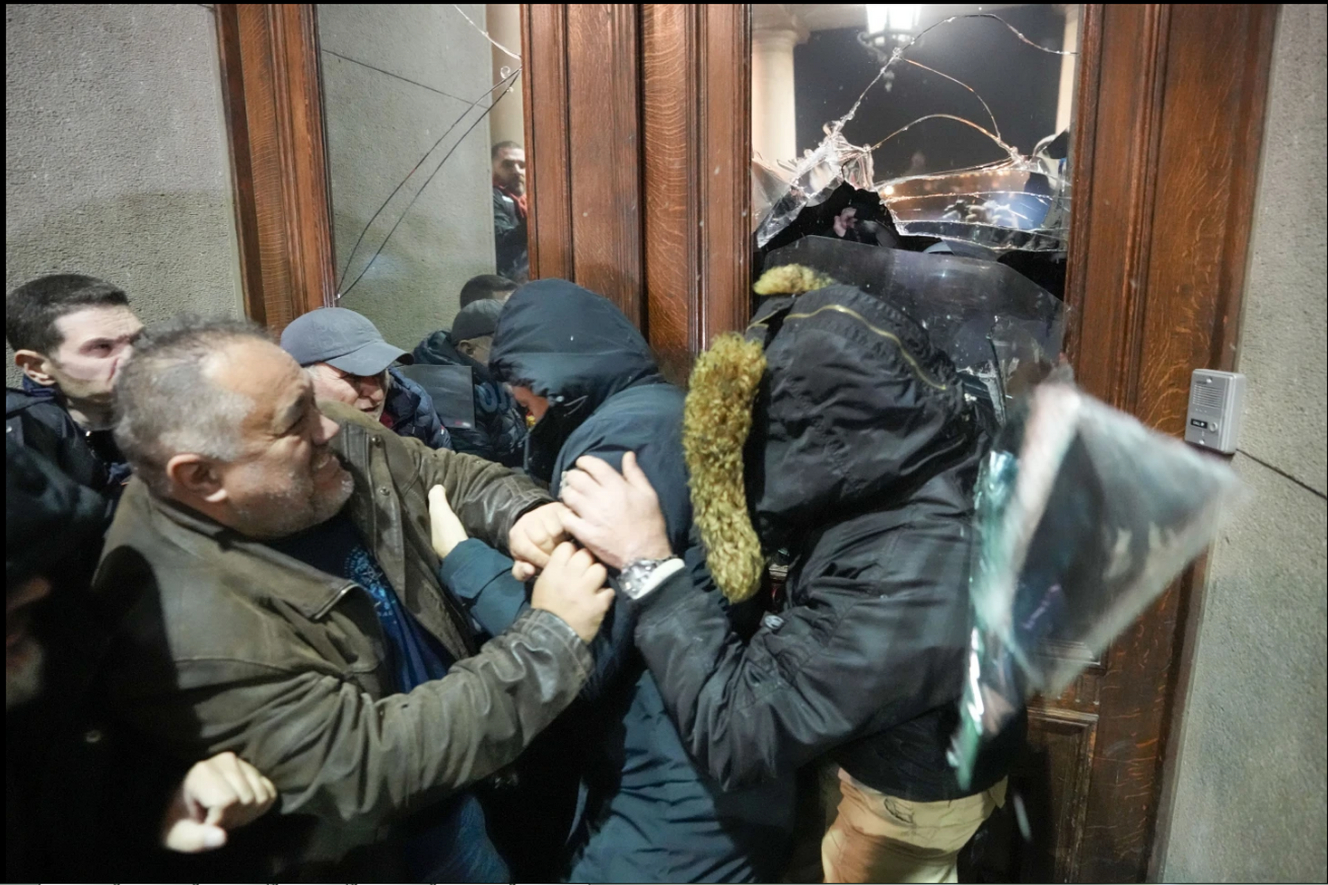 爱游戏官方入口-塞尔维亚队遭遇挫败，小组出局无缘晋级的简单介绍