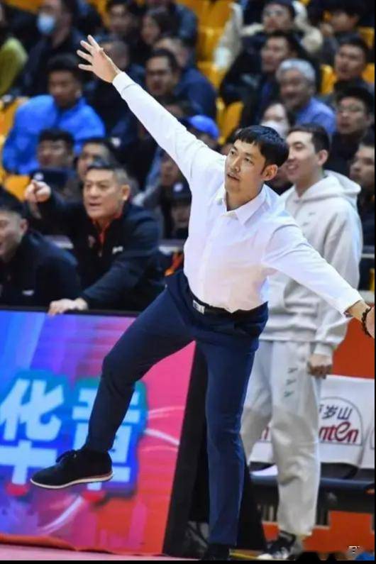 张庆鹏迎来生涯里程，壮烈奉献